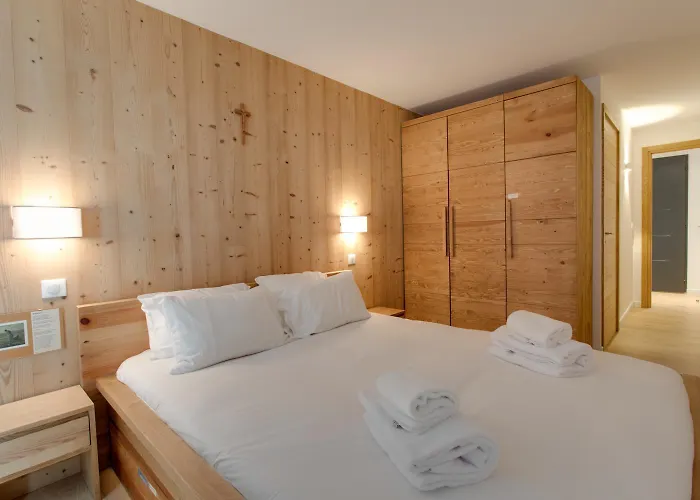 La Belle Cordee Lujo Y Piscina Apartment *