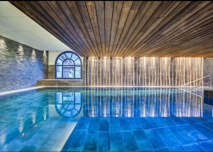 La Belle Cordee Lujo Y Piscina Apartment *